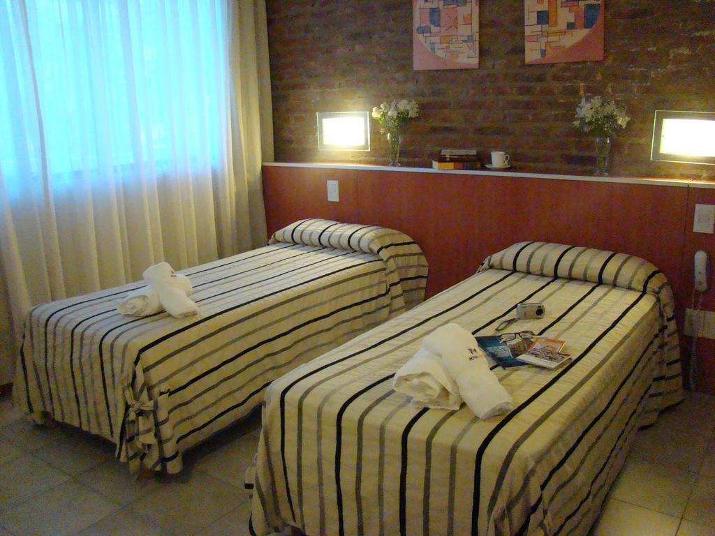 Hotel Necof Rosario Bilik gambar