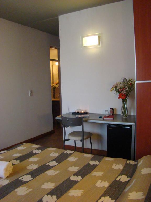 Hotel Necof Rosario Bilik gambar