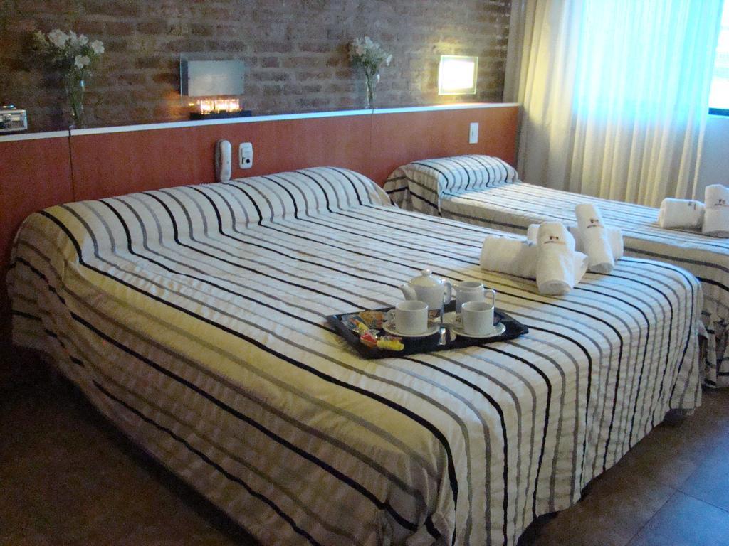 Hotel Necof Rosario Bilik gambar
